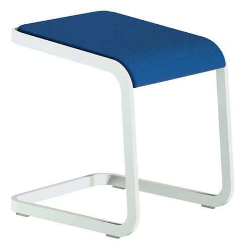 Niedriger ergonomischer Hocker mit weißem Untergestell, C-Stool